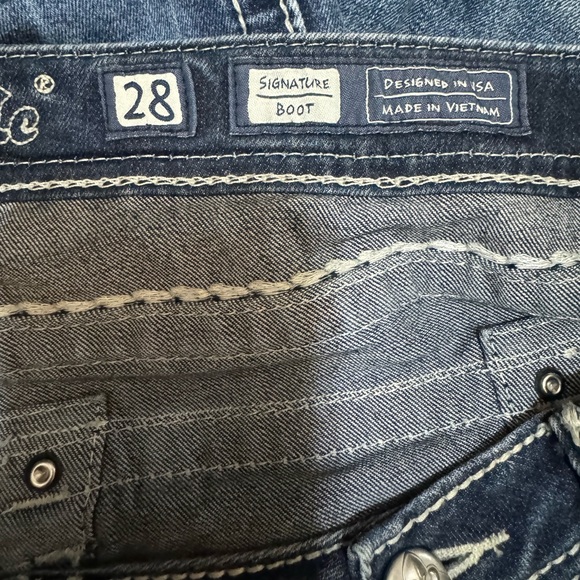 Miss Me Jeans - Picture 4 of 5